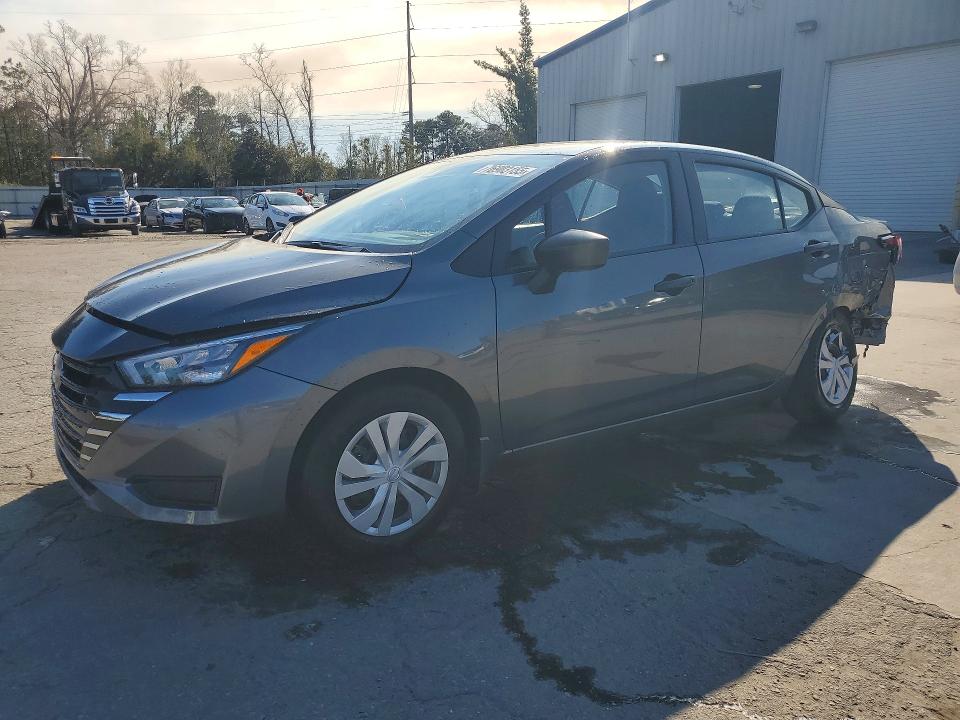 NISSAN VERSA 2025 z numerem VIN 3N1CN8DV1SL876460 - Zdjęcie z aukcji
