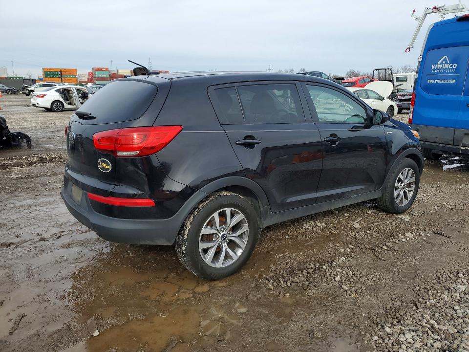 Photo 3 from auction – 2015 KIA SPORTAGE L with VIN KNDPBCAC8F7782082