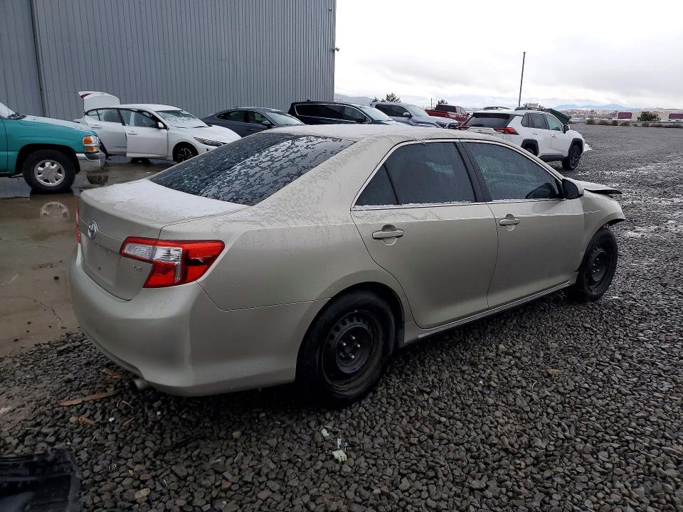 Photo 3 from auction – 2014 TOYOTA CAMRY with VIN 4T4BF1FK5ER359402