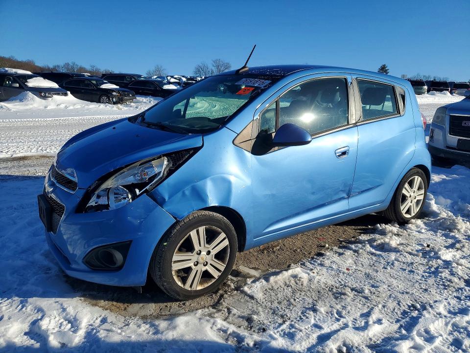 CHEVROLET SPARK 1LT 2014 with VIN KL8CD6S92EC472568 - Photo from auction