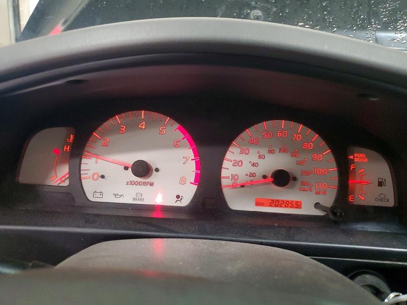 Photo 9 from auction – 2002 TOYOTA TACOMA XTR with VIN 5TESN92N02Z040458