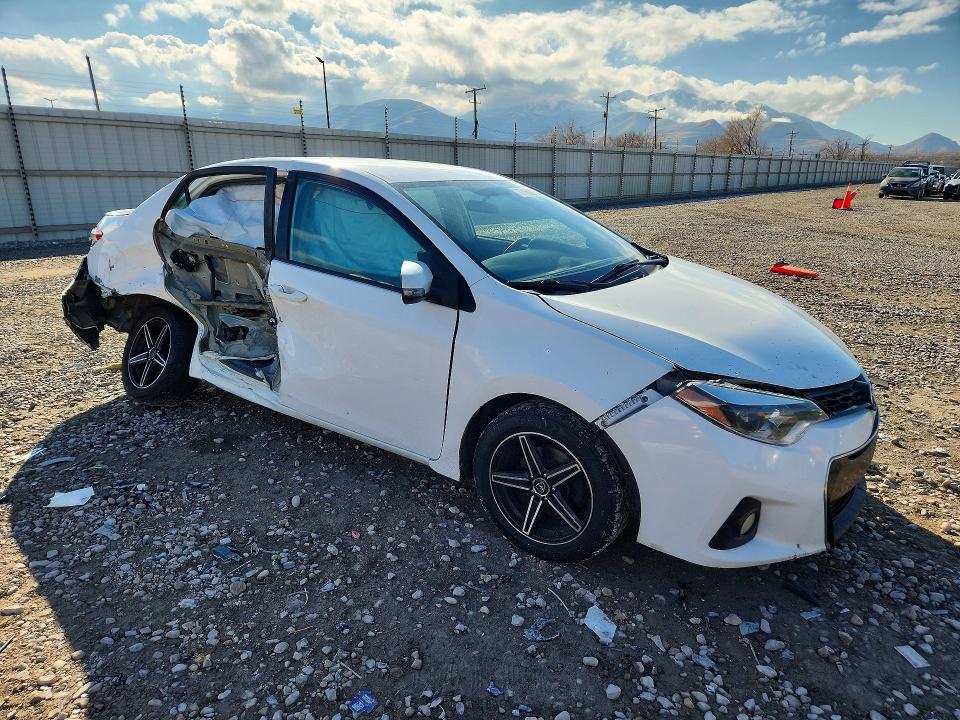 Photo 4 from auction – 2015 TOYOTA COROLLA L with VIN 2T1BURHE7FC435615