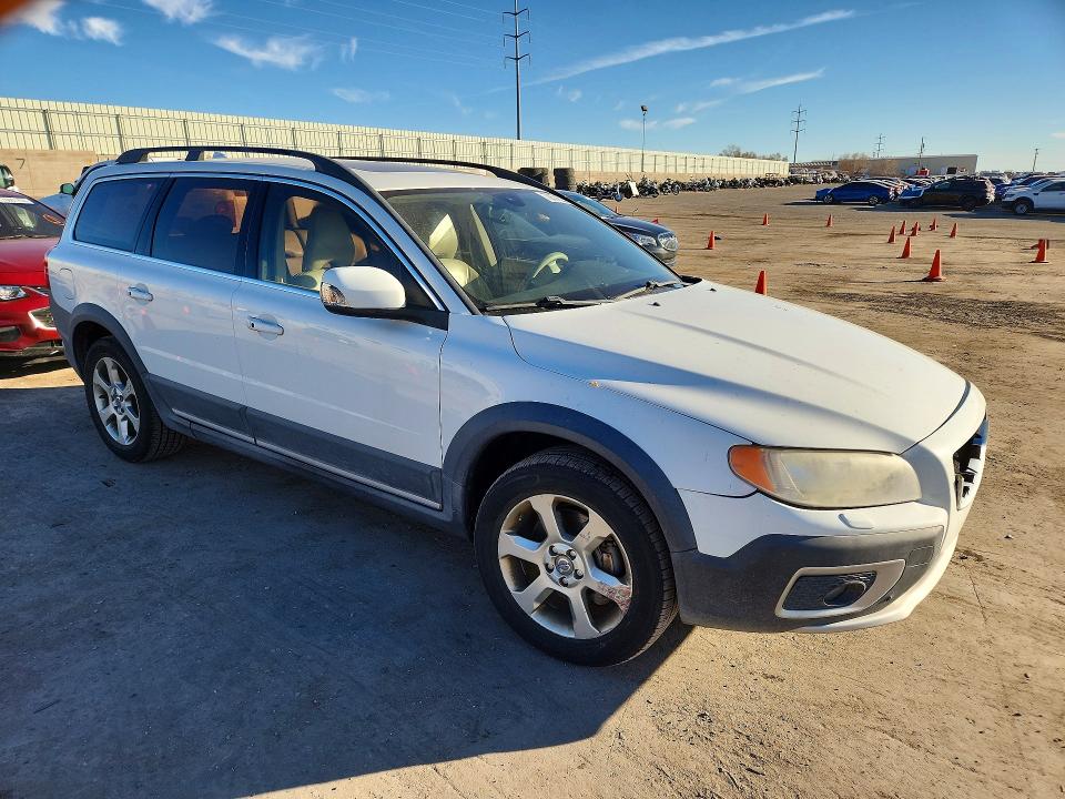 Photo 4 from auction – 2010 VOLVO XC70 3.2 with VIN YV4982BZ6A1074541