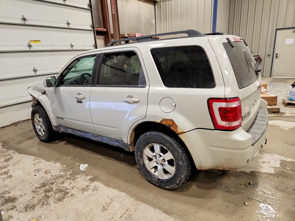 Photo 2 from auction – 2008 FORD ESCAPE with VIN 1FMCU94188KA24714