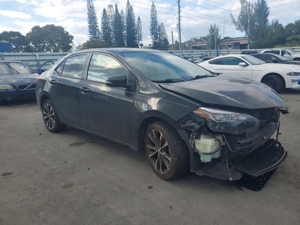 Photo 4 from auction – 2017 TOYOTA COROLLA with VIN 2T1BURHE0HC797014