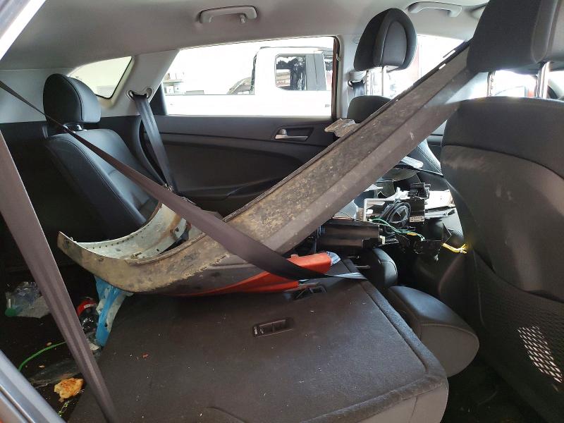 Zdjęcie 11 z aukcji – 2016 HYUNDAI TUCSON z VIN KM8J3CA49GU242847