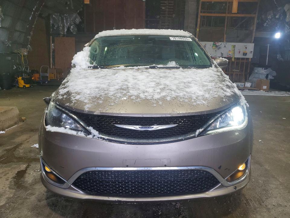 Photo 5 from auction – 2018 CHRYSLER PACIFICA with VIN 2C4RC1FG4JR227403