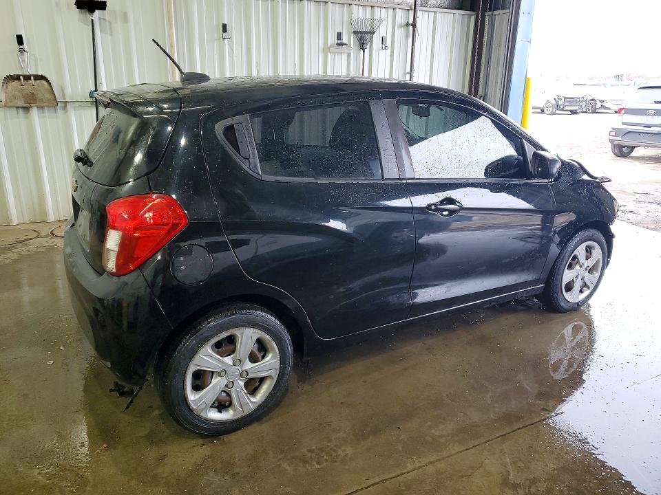 Photo 3 from auction – 2019 CHEVROLET SPARK with VIN KL8CB6SAXKC731268