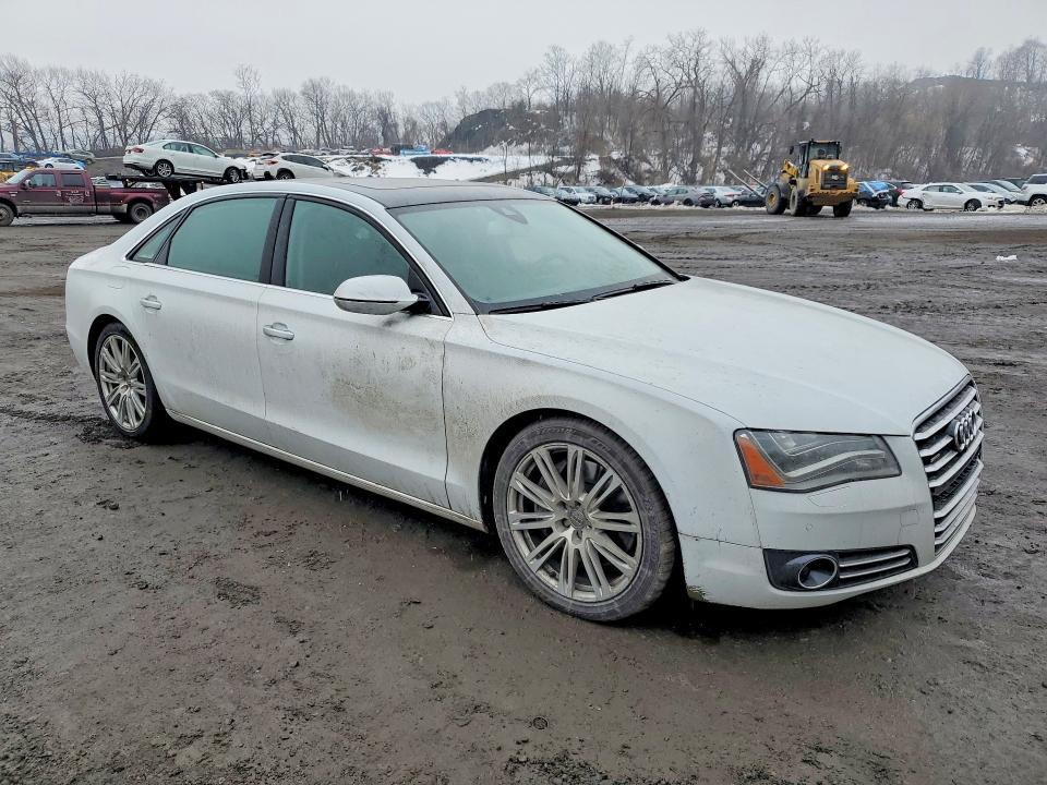 Photo 4 from auction – 2014 AUDI A8 with VIN WAUR2AFD3EN010689