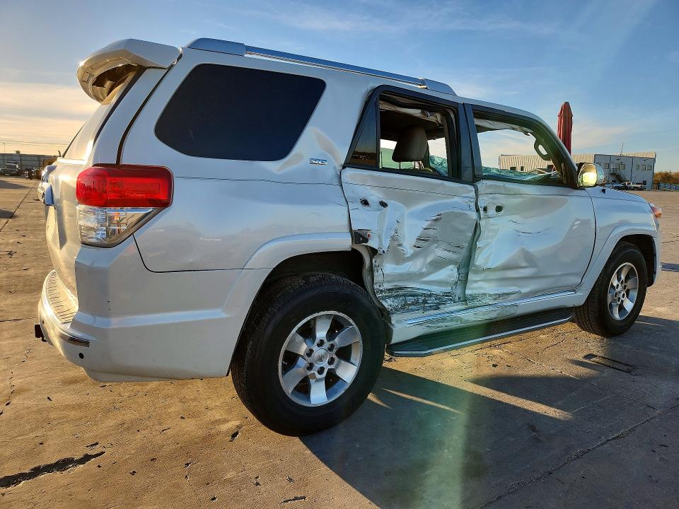 Photo 3 from auction – 2013 TOYOTA 4RUNNER with VIN JTEZU5JR7D5063218