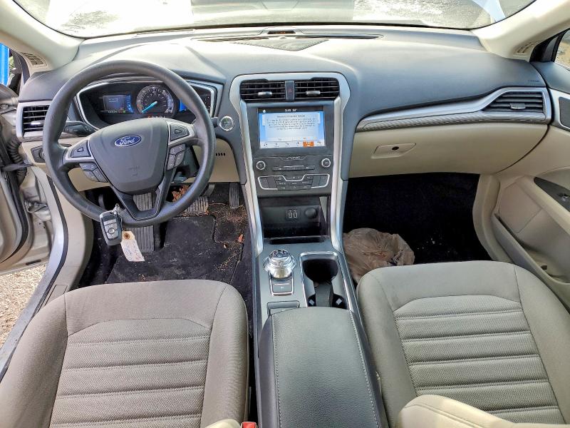 Фото 8 с аукциона – 2019 FORD FUSION с VIN 3FA6P0LU4KR147449