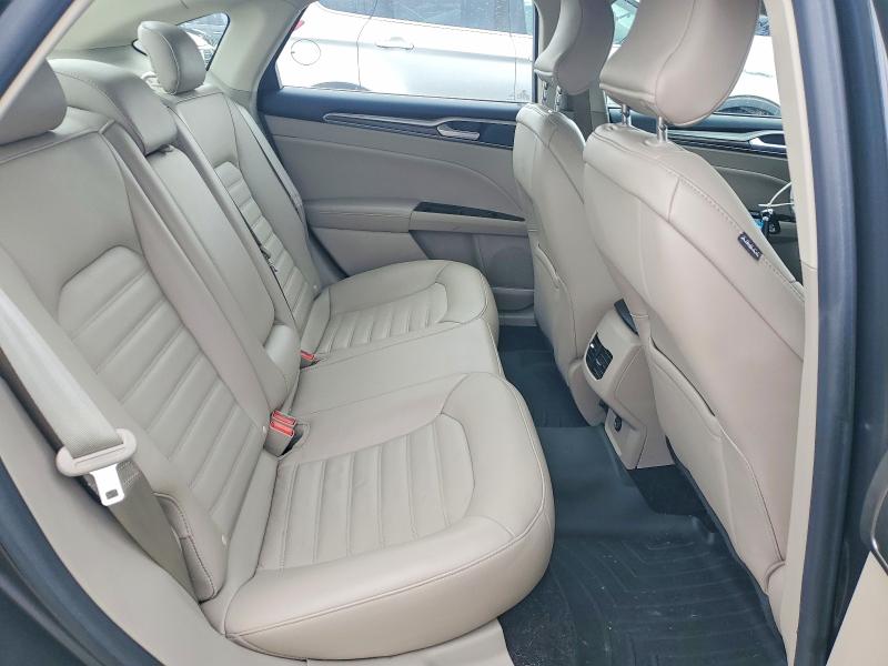 Photo 10 from auction – 2017 FORD FUSION with VIN 3FA6P0T92HR405634
