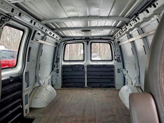 Photo 10 from auction – 2013 CHEVROLET EXPRESS G1 with VIN 1GCSHAF46D1158621