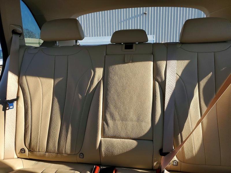 Photo 10 from auction – 2015 BMW X5 with VIN 5UXKR0C58F0P11829