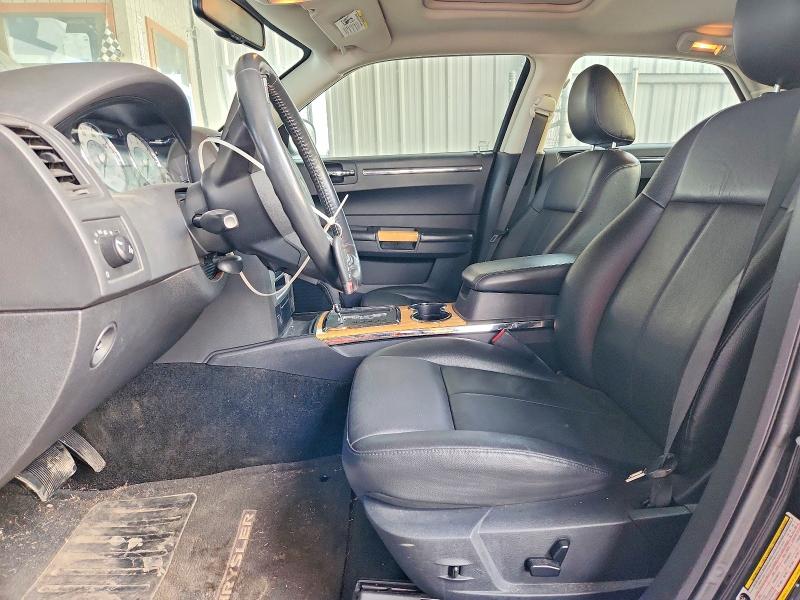 Photo 7 from auction – 2008 CHRYSLER 300 with VIN 2C3KA33G88H236102