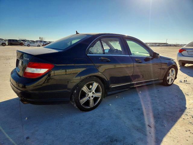 Photo 3 from auction – 2011 MERCEDES-BENZ C with VIN WDDGF8BB0BR146817