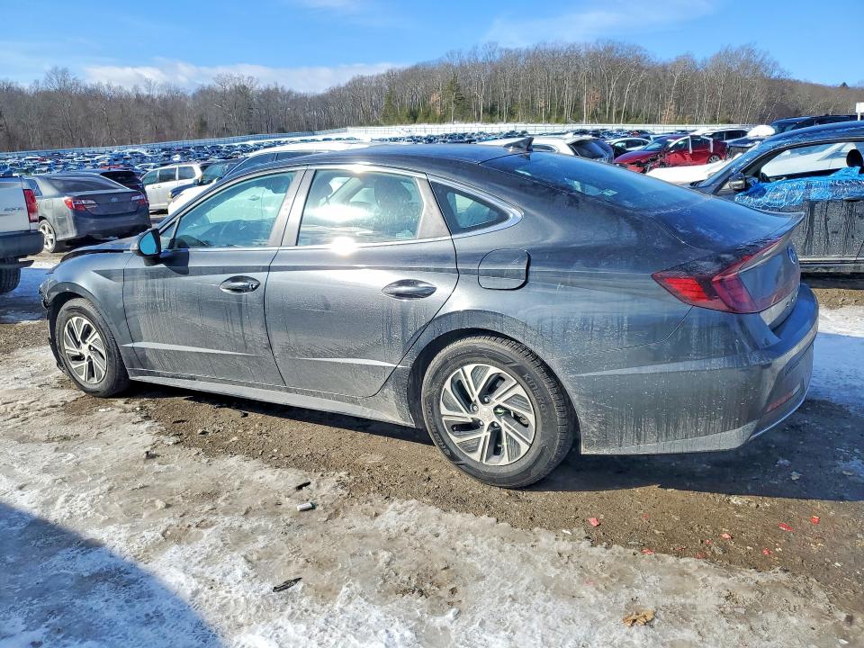 Снимка 2 от търг – 2021 HYUNDAI SONATA HYBRID с VIN KMHL24JJ5MA029379