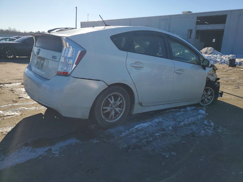 Photo 3 from auction – 2010 TOYOTA PRIUS with VIN JTDKN3DU3A0112270
