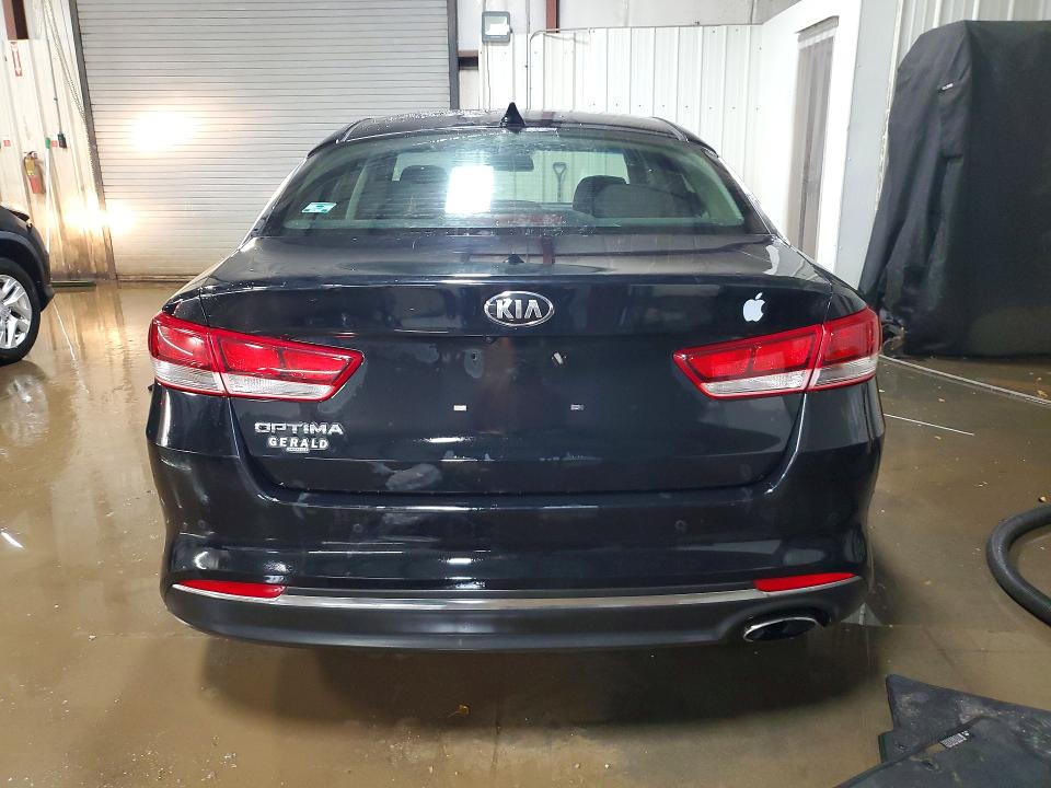 Photo 6 from auction – 2018 KIA OPTIMA with VIN 5XXGT4L31JG265853