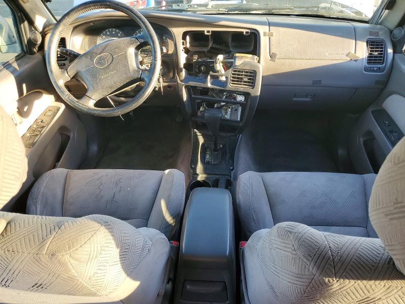Photo 8 from auction – 2001 TOYOTA 4RUNNER SR with VIN JT3GN86R110205949