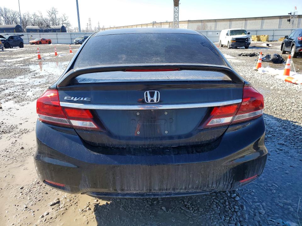 Photo 6 from auction – 2015 HONDA CIVIC with VIN 19XFB2F99FE200672