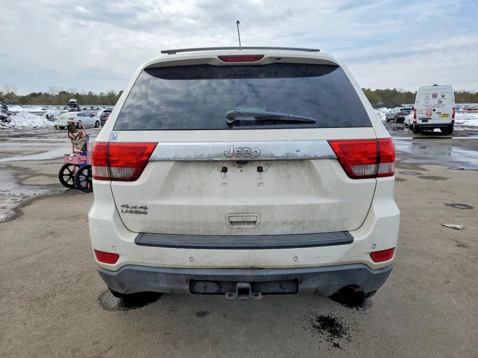 Photo 6 from auction – 2011 JEEP GRAND CHEROKEE with VIN 1J4RR4GG3BC718094