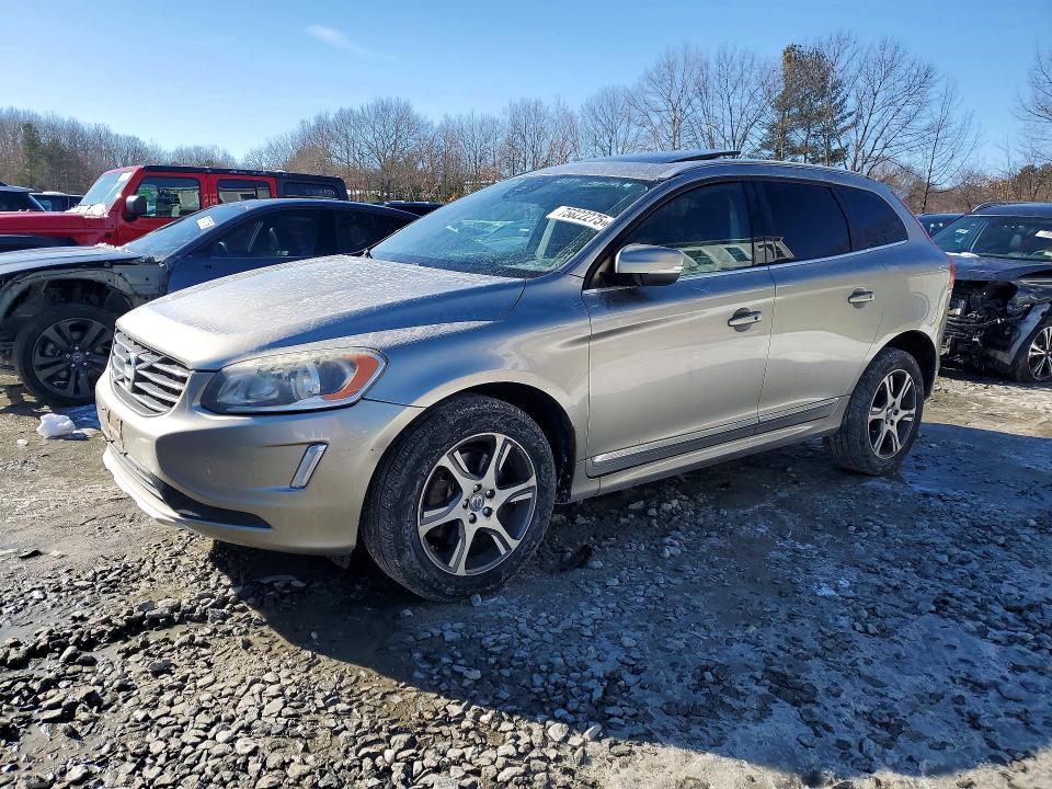 VOLVO XC60 T6 2014 with VIN YV4902DZ2E2548358 - Photo from auction