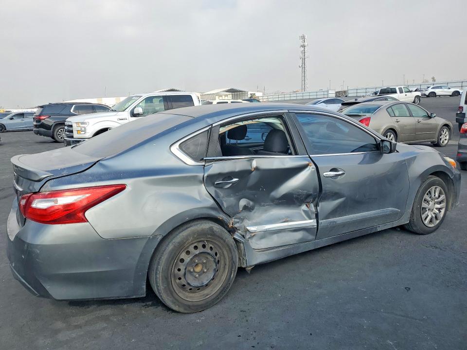 Photo 3 from auction – 2016 NISSAN ALTIMA 2.5 with VIN 1N4AL3AP2GC158802