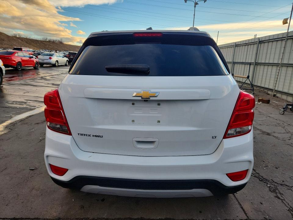 Photo 6 from auction – 2019 CHEVROLET TRAX with VIN KL7CJPSB3KB808235