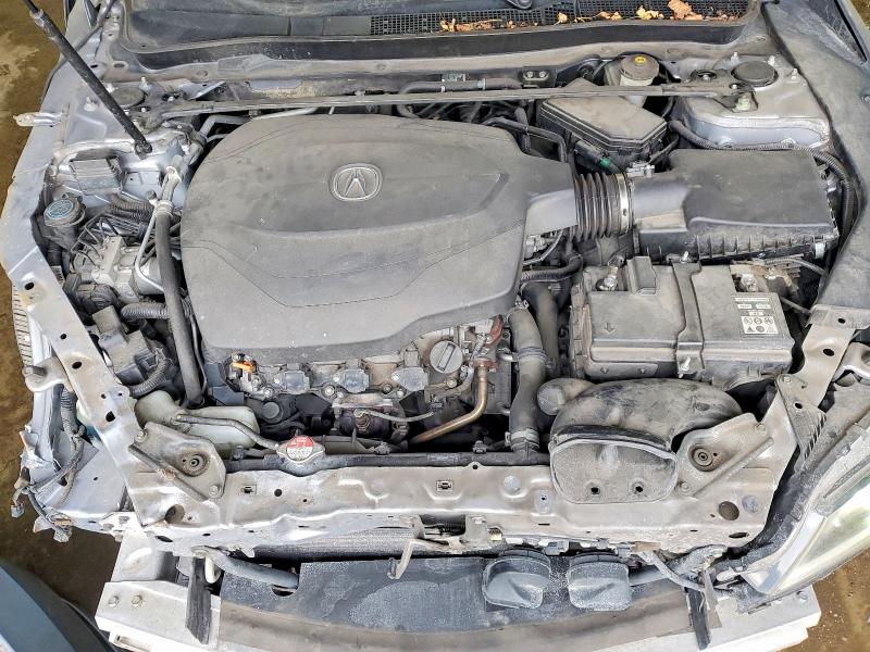 Photo 11 from auction – 2016 ACURA TLX TECH with VIN 19UUB2F50GA004372