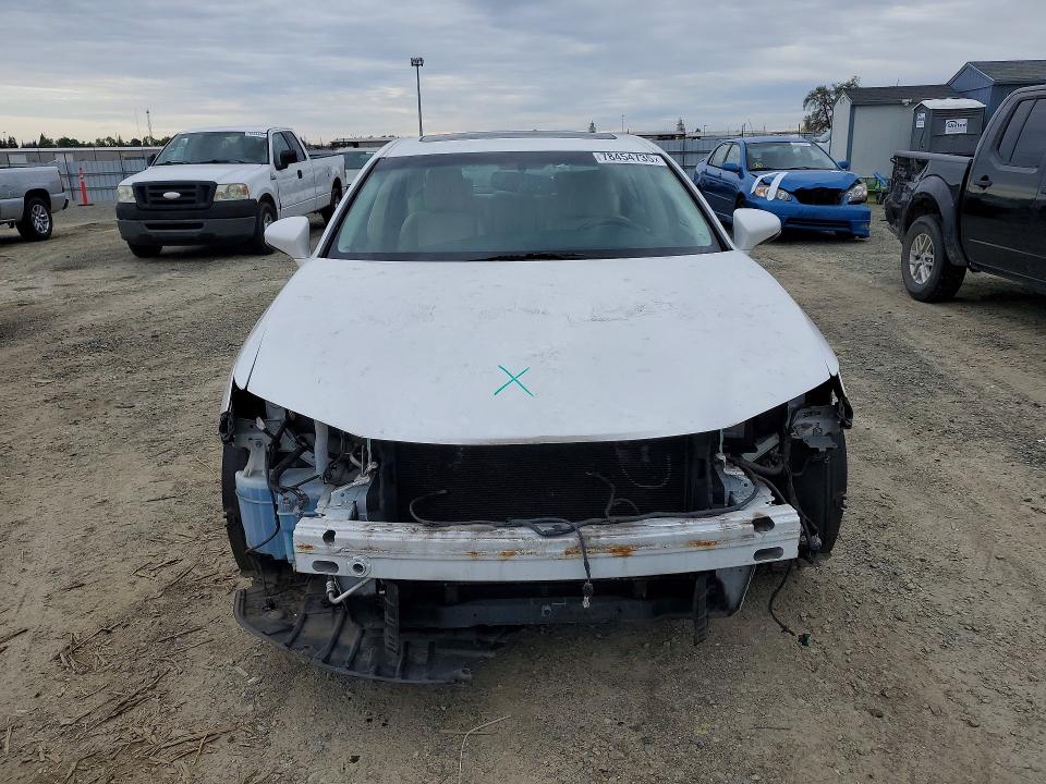 Photo 5 from auction – 2014 LEXUS ES with VIN JTHBK1GG0E2134982