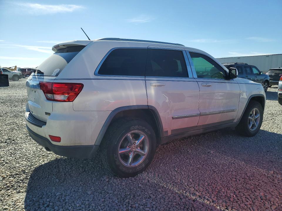 Photo 3 from auction – 2011 JEEP GRAND CHER with VIN 1J4RR4GG7BC566319