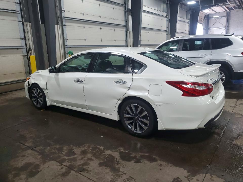 Photo 2 from auction – 2017 NISSAN ALTIMA with VIN 1N4AL3AP1HC285171