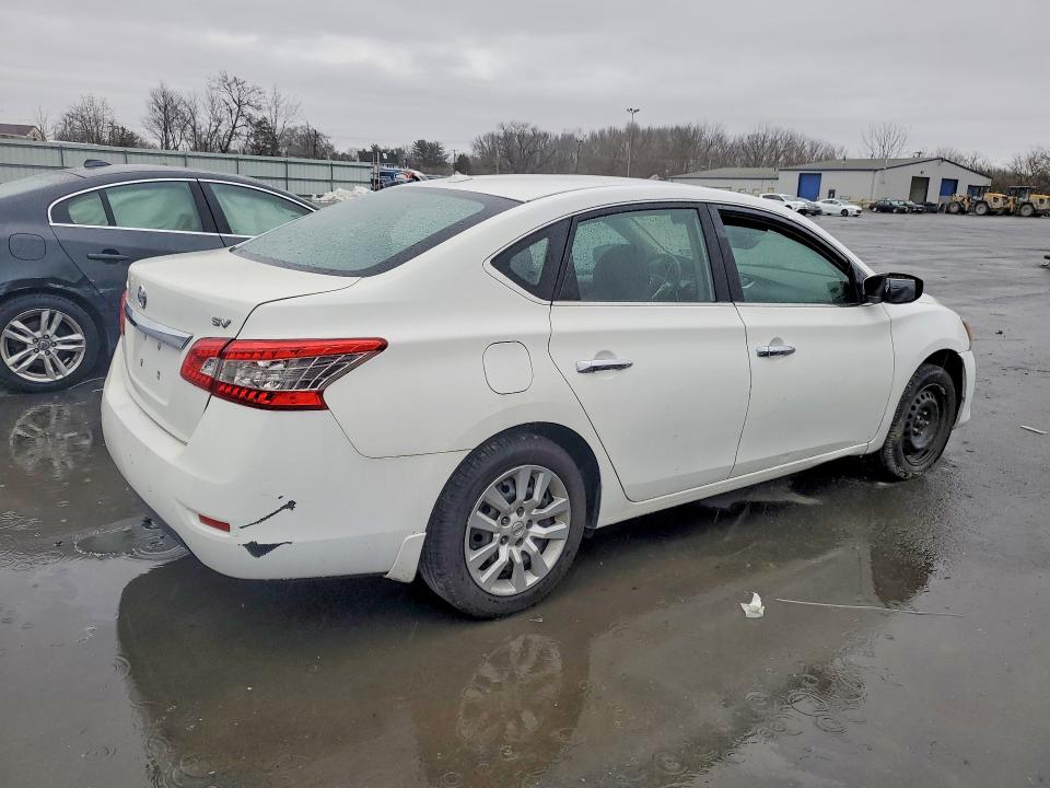 Photo 3 from auction – 2015 NISSAN SENTRA with VIN 3N1AB7AP2FY326676