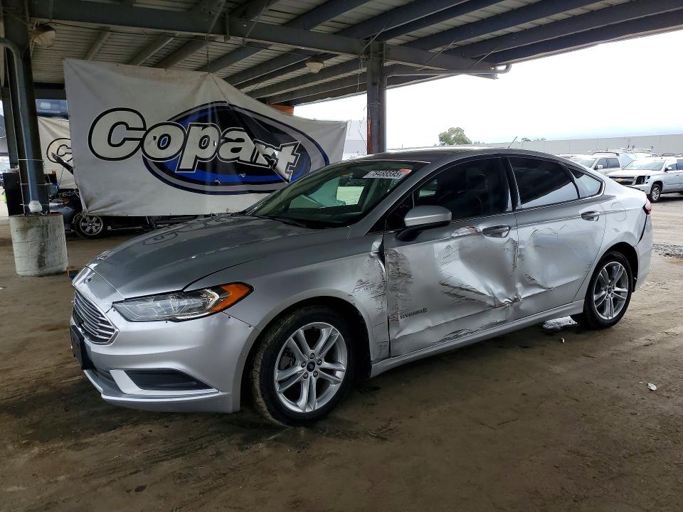 FORD FUSION 2018 with VIN 3FA6P0LUXJR126099 - Photo from auction