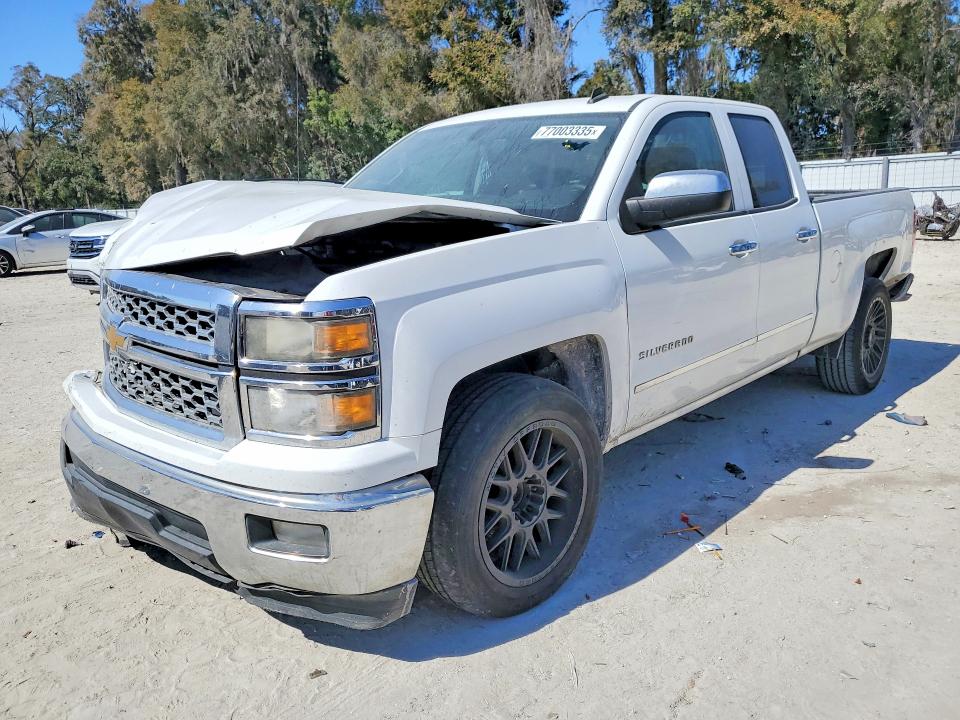 CHEVROLET SILVERADO 2014 with VIN 1GCRCREC3EZ266346 - Photo from auction