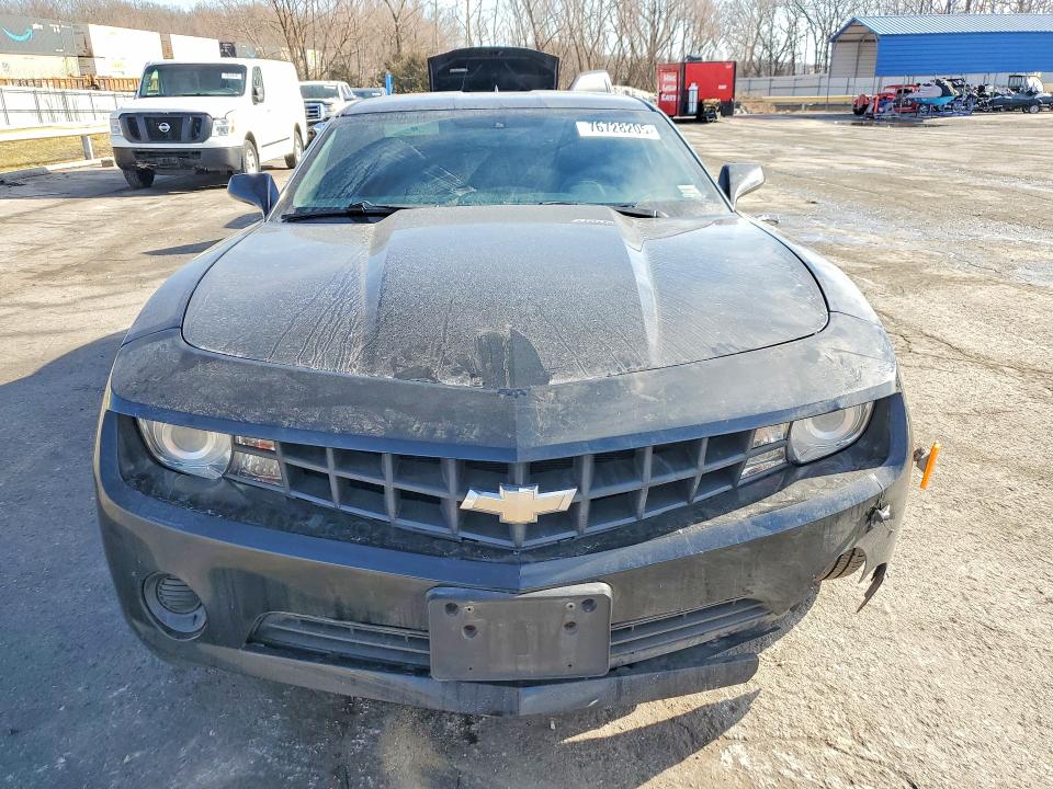Photo 5 from auction – 2013 CHEVROLET CAMARO LS with VIN 2G1FA1E31D9181002