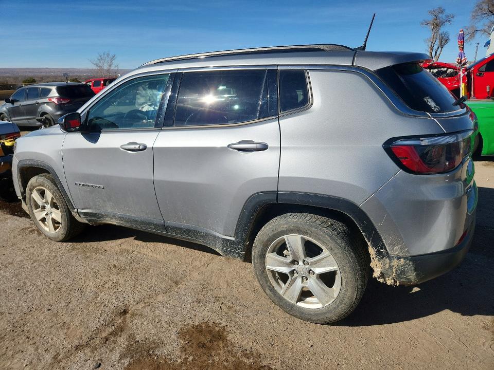 Photo 2 from auction – 2022 JEEP COMPASS with VIN 3C4NJDBB8NT105646