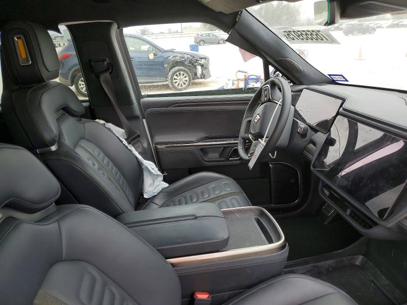 Photo 7 from auction – 2023 RIVIAN R1S ADVENT with VIN 7PDSGBBAXPN022163