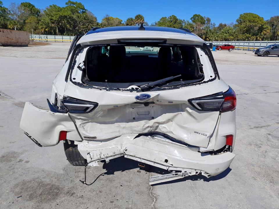 Photo 6 from auction – 2024 FORD ESCAPE ST with VIN 1FMCU9NA6RUA21508
