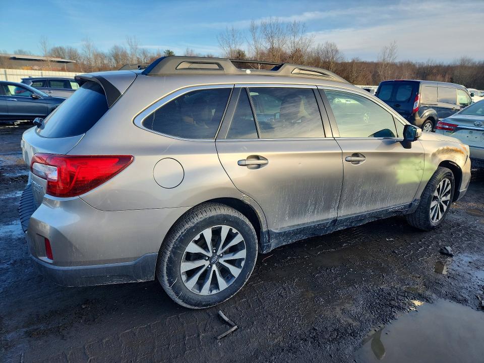 Photo 3 from auction – 2015 SUBARU OUTBACK 3. with VIN 4S4BSELC7F3327214
