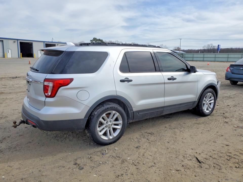 Photo 3 from auction – 2017 FORD EXPLORER with VIN 1FM5K7B89HGD82863