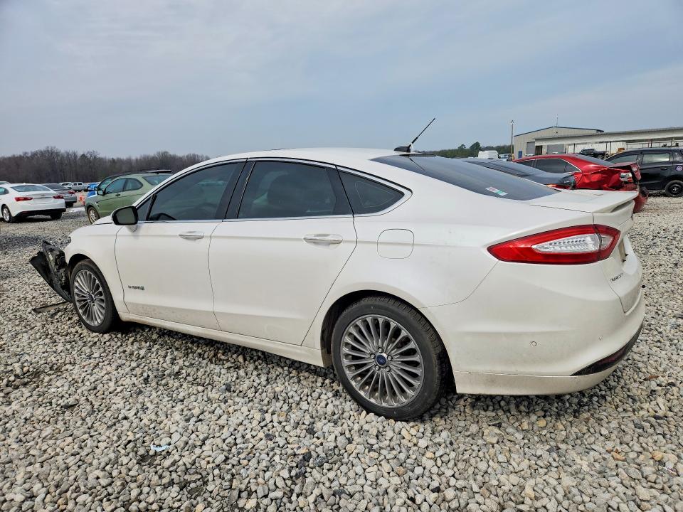 Photo 2 from auction – 2013 FORD FUSION with VIN 3FA6P0RU4DR288130