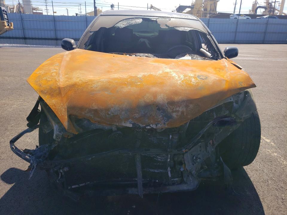 Photo 5 from auction – 2002 TOYOTA CAMRY with VIN 4T1BF32KX2U516106