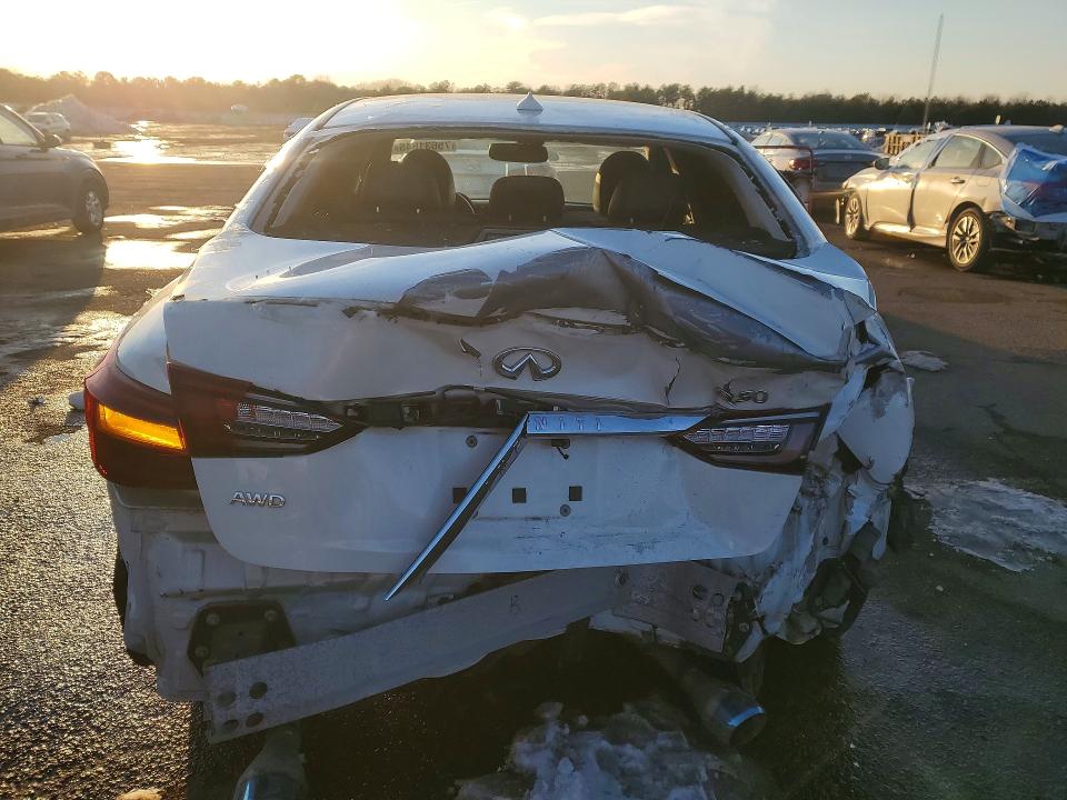 Photo 6 from auction – 2018 INFINITY Q50 with VIN JN1EV7AR4JM610462