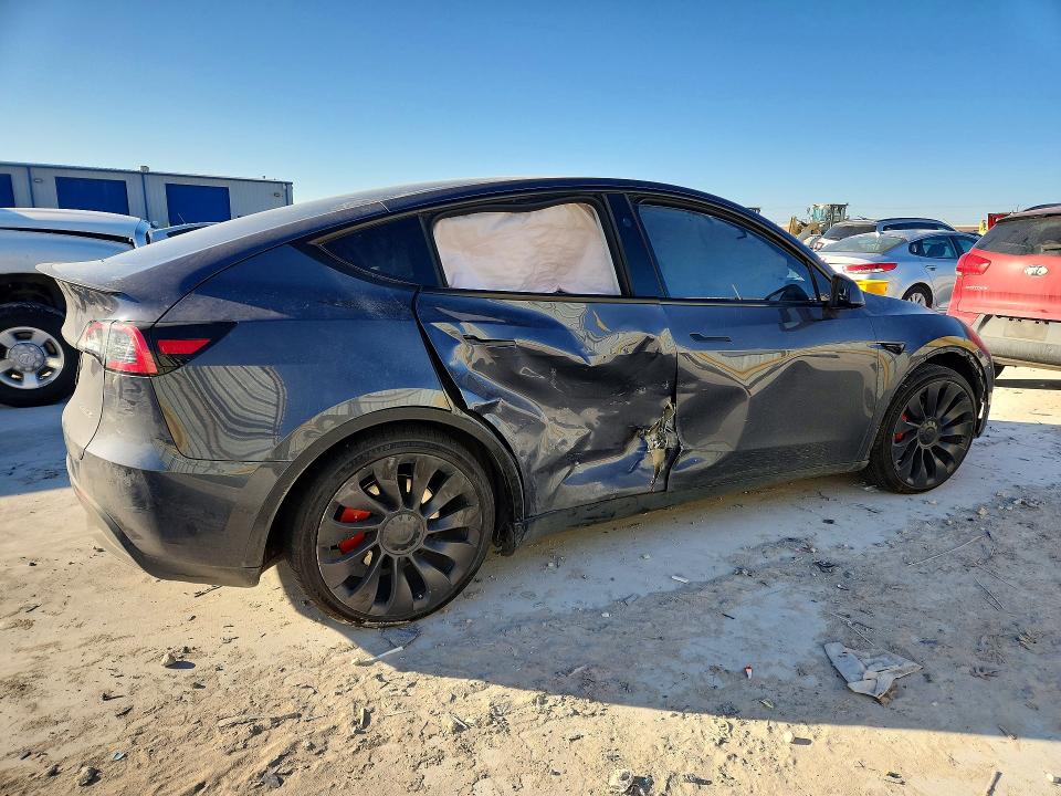 Photo 3 from auction – 2023 TESLA MODEL Y with VIN 7SAYGDEF9PF874123