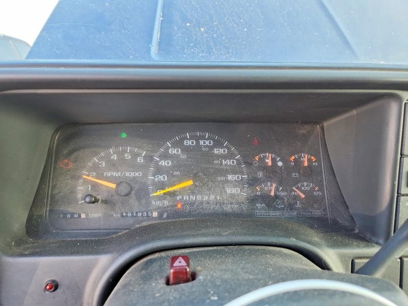 Photo 9 from auction – 1998 CHEVROLET GMT-400 with VIN 2GCEC19M5W1241977