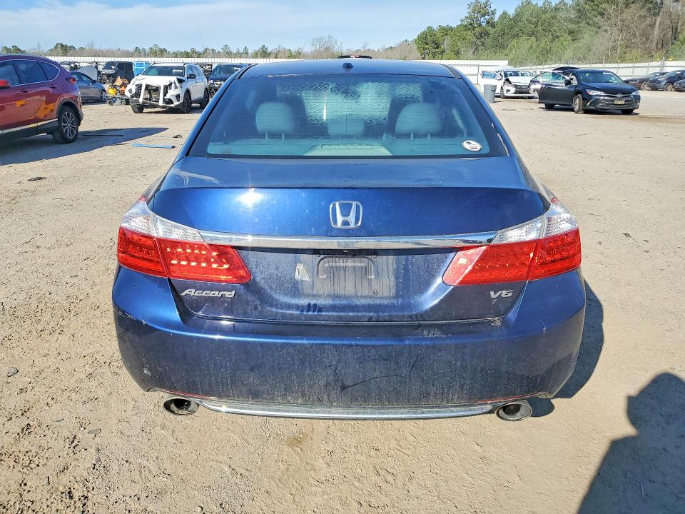 Photo 6 from auction – 2013 HONDA ACCORD with VIN 1HGCR3F80DA002771