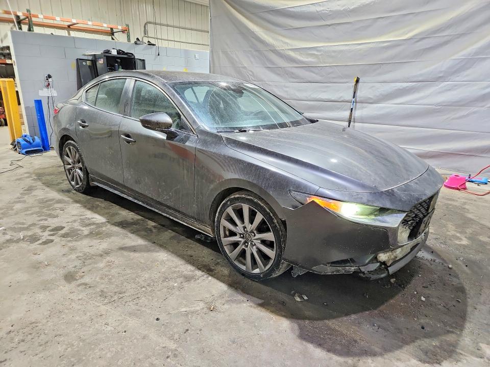Photo 4 from auction – 2019 MAZDA 3 PREFERRE with VIN JM1BPACL1K1108270