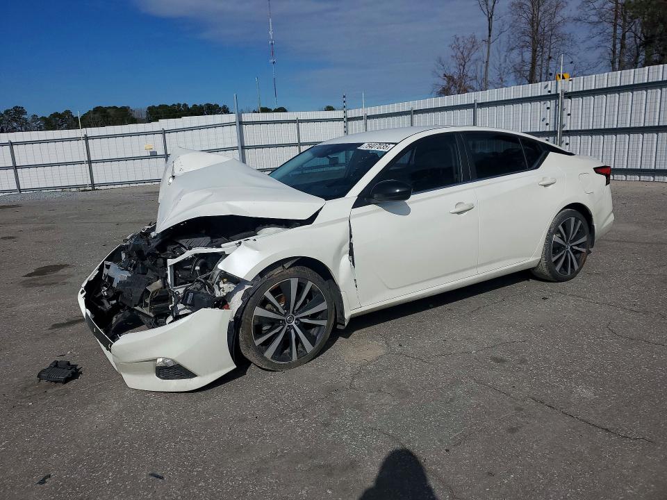 NISS ALTIMA 2020 with VIN 1N4BL4CV3LC241297 - Photo from auction